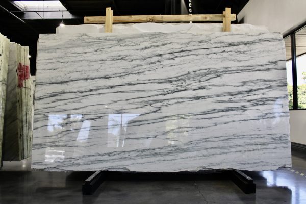 Arabescato Mountain Premium - Marble