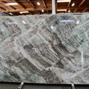 Emerald El Mave - Quartzite