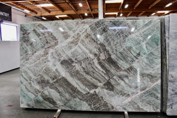 Emerald El Mave - Quartzite