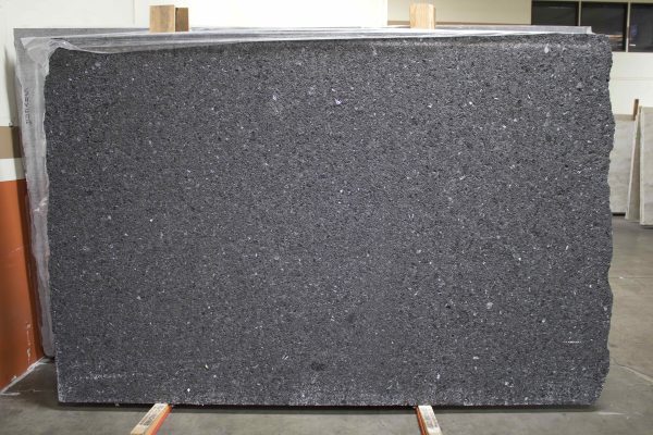 Angola Black Scultura - Granite