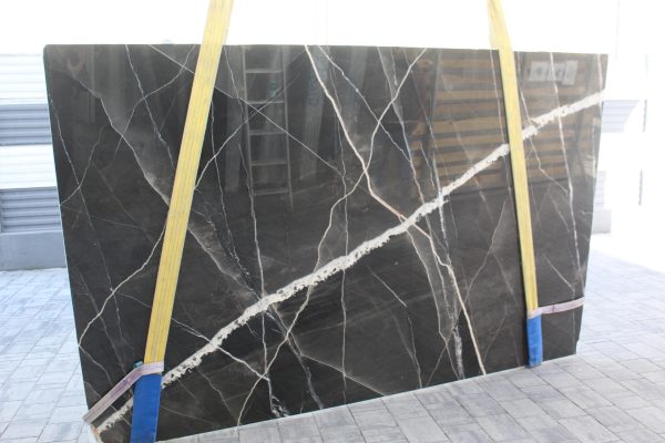Calacatta Black - Marble