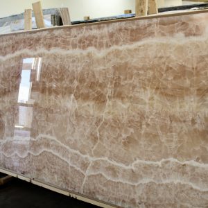 Crystal Rosa - Onyx