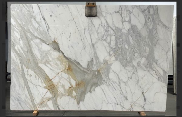 Calacatta Machia Extra - Marble