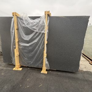 Zimbabwe Black Flamed - Quartzite