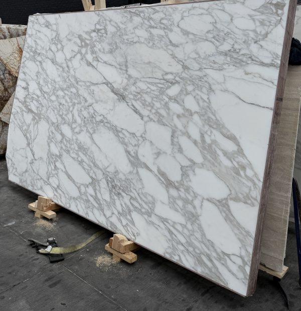 Calacatta Borghini WOW Honed - Marble