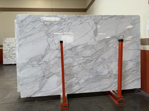 Calacatta Gold Premium - Marble