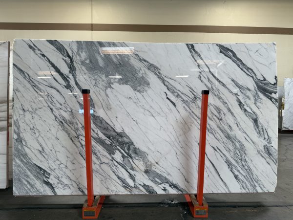 Calacatta Corchia - Marble