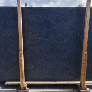 Infinity Black - Quartzite