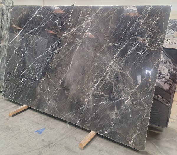 Petite Antique - Marble - Image 2