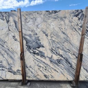 Crystallo Black - Quartzite