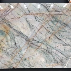 Lake Louise - Quartzite