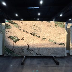 Botanic Green/Crystallo Fuchsite - Quartzite