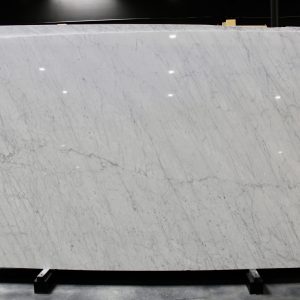 Carrara White UMM8823