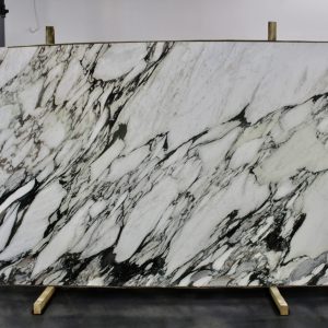 Calacatta Viola Supreme UMM76776