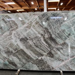 Emerald El Mave - Quartzite