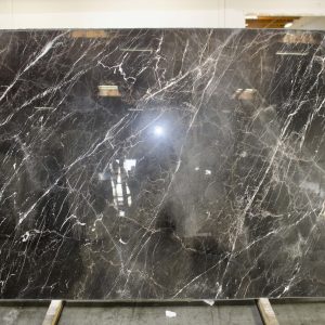 Petit Antique EM87556