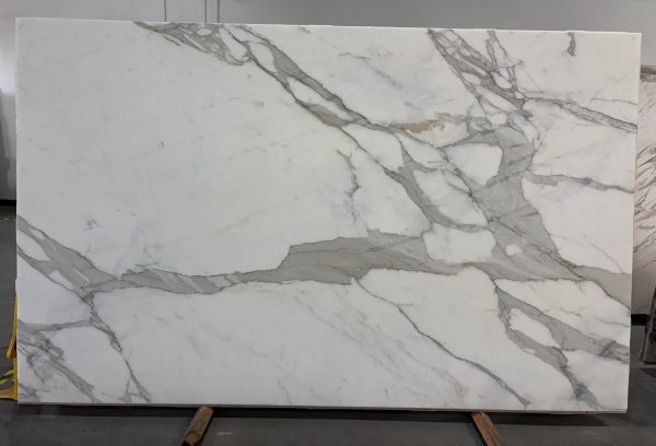 Calacata Borghini 2CM Honed -18095- 126 x 78 = 68.25 SF - Slab 1